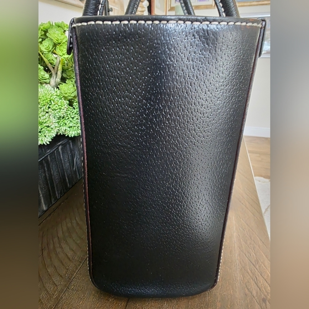 Kate Spade Smooth Black Leather Tote With Small Zip Around Bi Fold Wallet - Picture 9 of 16